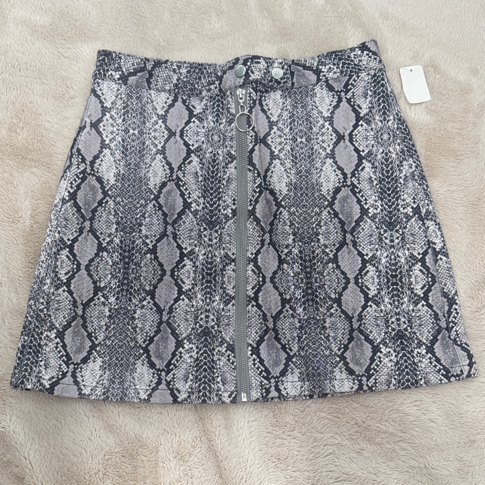 Peach Love California Gray Snakeskin Mini Skirt